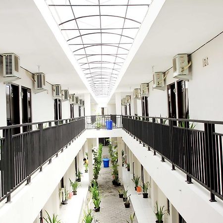 D'Paragon Pringwulung Maguwo Εξωτερικό φωτογραφία