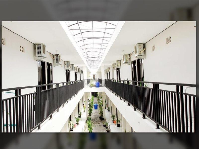 D'Paragon Pringwulung Maguwo Εξωτερικό φωτογραφία